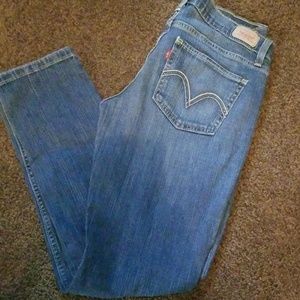Womens Levi Jeans